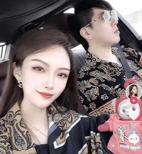 刘英吃瓜照片,揭秘明星日常生活中的趣味瞬间